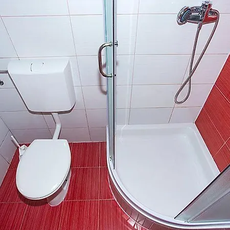 Robinson Medvidna Hvar *