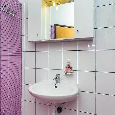 Robinson Medvidna Hvar Zastražišće