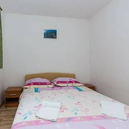 Robinson Medvidna Hvar Apartamento Zastražišće